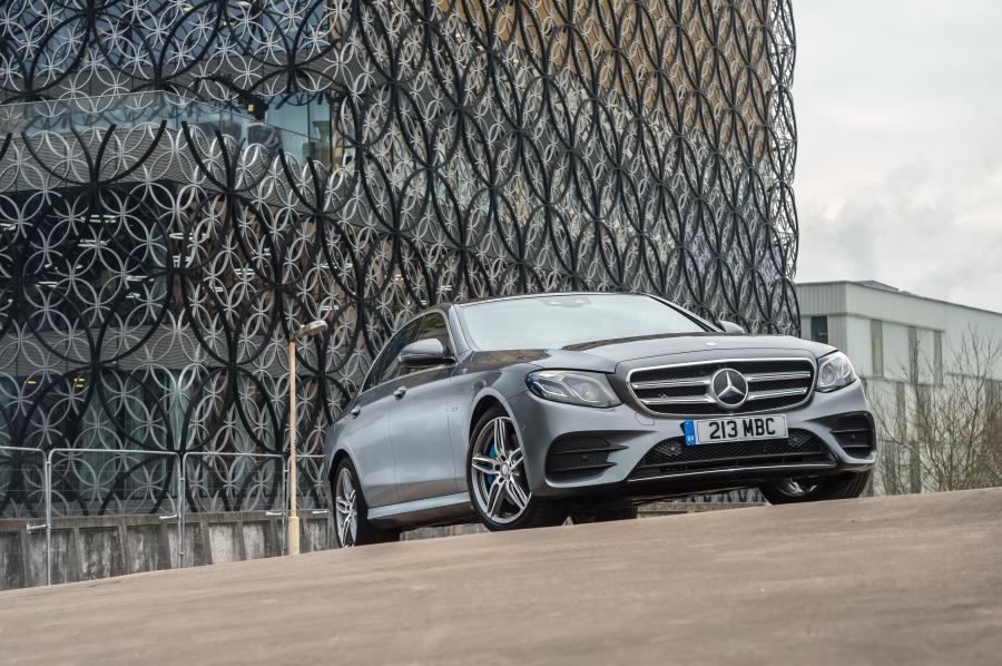  Mercedes-Benz E350 e AMG Line 2017 года  (UK) (фото 3 из 28)